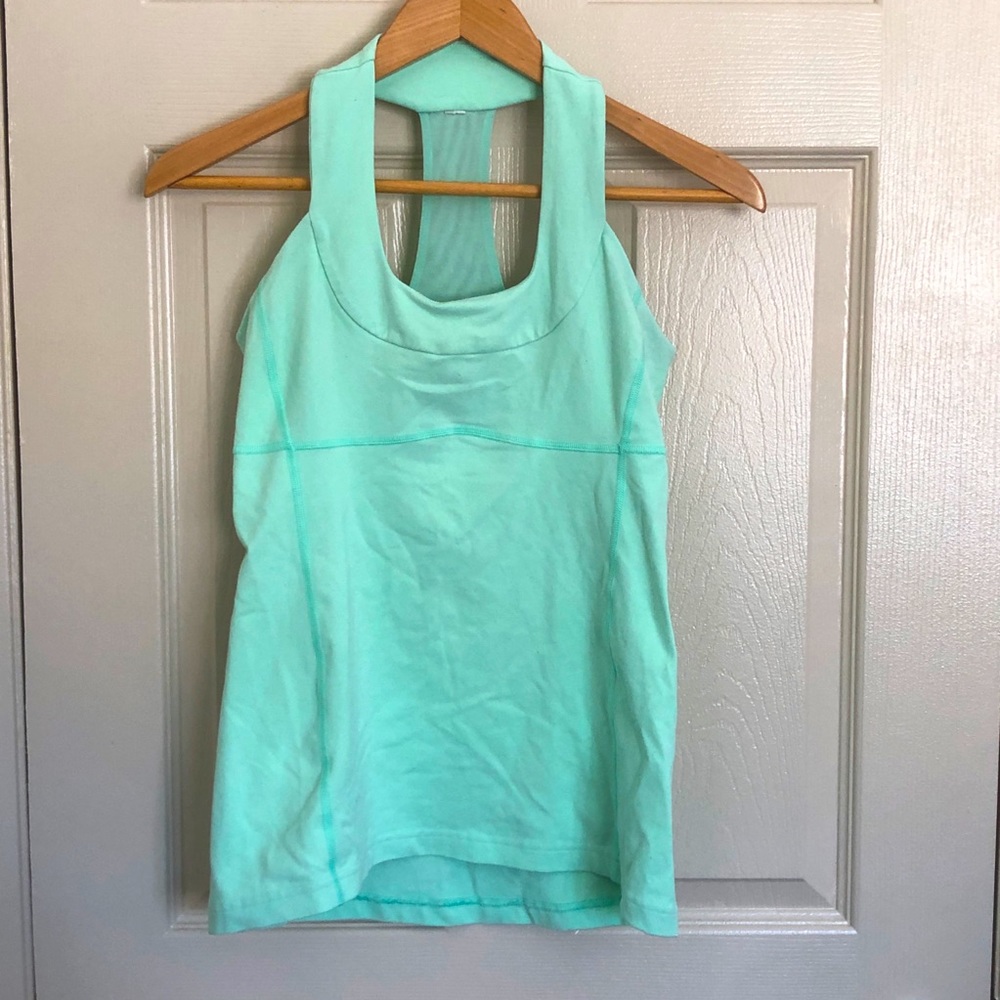 Lululemon Mint tank top with built in bra